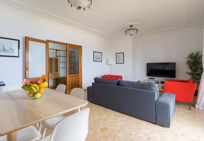 Casa a Las Palmas de Gran Canaria - Huge Balcony over Las Canteras By CanariasGetaway  Casa a Las Palmas de Gran Canaria - Huge Balcony over Las Canteras By CanariasGetaway