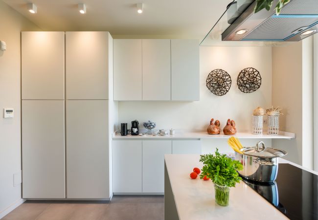 Villa a Stazzo - Lussuosa villa sul mare con piscina privata a Stazzo, Sicilia Villa a Stazzo - Lussuosa villa sul mare con piscina privata a Stazzo, Sicilia