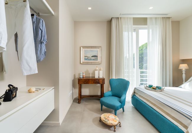 Villa a Stazzo - Lussuosa villa sul mare con piscina privata a Stazzo, Sicilia Villa a Stazzo - Lussuosa villa sul mare con piscina privata a Stazzo, Sicilia