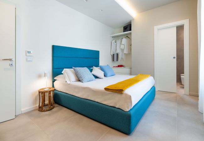 Villa a Stazzo - Lussuosa villa sul mare con piscina privata a Stazzo, Sicilia Villa a Stazzo - Lussuosa villa sul mare con piscina privata a Stazzo, Sicilia