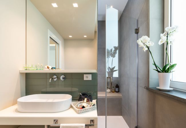 Villa a Stazzo - Lussuosa villa sul mare con piscina privata a Stazzo, Sicilia Villa a Stazzo - Lussuosa villa sul mare con piscina privata a Stazzo, Sicilia