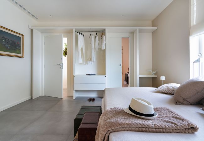 Villa a Stazzo - Lussuosa villa sul mare con piscina privata a Stazzo, Sicilia Villa a Stazzo - Lussuosa villa sul mare con piscina privata a Stazzo, Sicilia