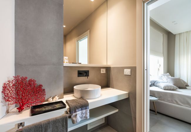 Villa a Stazzo - Lussuosa villa sul mare con piscina privata a Stazzo, Sicilia Villa a Stazzo - Lussuosa villa sul mare con piscina privata a Stazzo, Sicilia