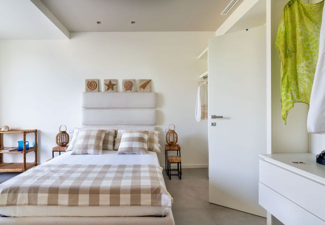 Villa a Stazzo - Lussuosa villa sul mare con piscina privata a Stazzo, Sicilia Villa a Stazzo - Lussuosa villa sul mare con piscina privata a Stazzo, Sicilia