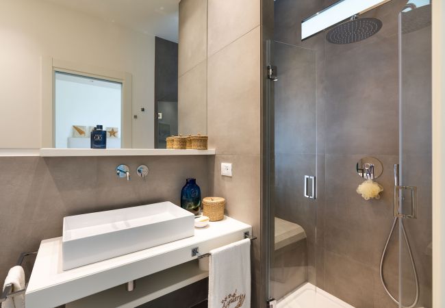 Villa a Stazzo - Lussuosa villa sul mare con piscina privata a Stazzo, Sicilia Villa a Stazzo - Lussuosa villa sul mare con piscina privata a Stazzo, Sicilia