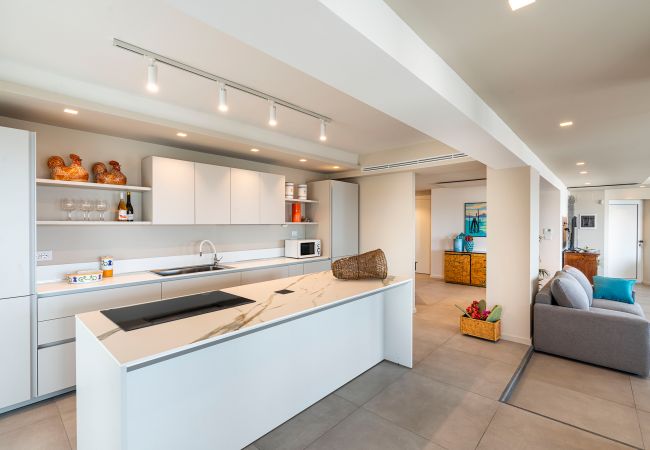 Villa a Stazzo - Lussuosa villa sul mare con piscina privata a Stazzo, Sicilia Villa a Stazzo - Lussuosa villa sul mare con piscina privata a Stazzo, Sicilia