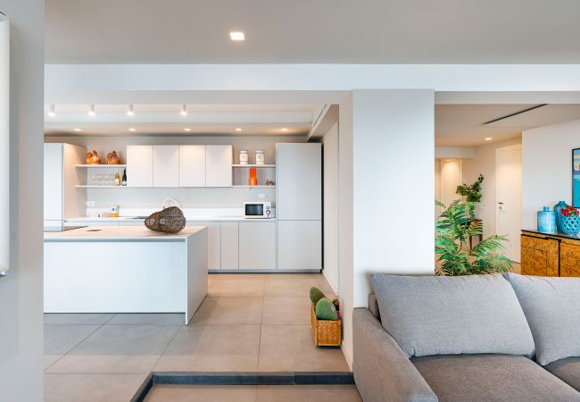 Villa a Stazzo - Lussuosa villa sul mare con piscina privata a Stazzo, Sicilia Villa a Stazzo - Lussuosa villa sul mare con piscina privata a Stazzo, Sicilia