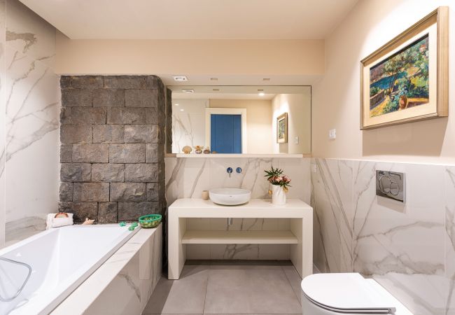 Villa a Stazzo - Lussuosa villa sul mare con piscina privata a Stazzo, Sicilia Villa a Stazzo - Lussuosa villa sul mare con piscina privata a Stazzo, Sicilia