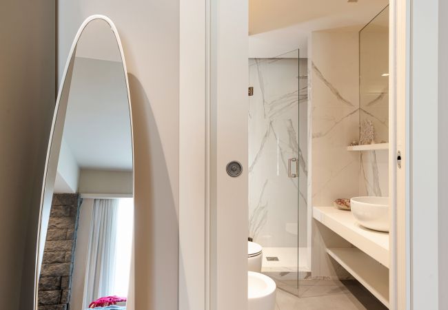 Villa a Stazzo - Lussuosa villa sul mare con piscina privata a Stazzo, Sicilia Villa a Stazzo - Lussuosa villa sul mare con piscina privata a Stazzo, Sicilia