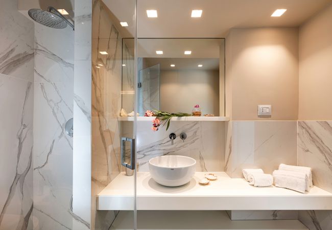 Villa a Stazzo - Lussuosa villa sul mare con piscina privata a Stazzo, Sicilia Villa a Stazzo - Lussuosa villa sul mare con piscina privata a Stazzo, Sicilia