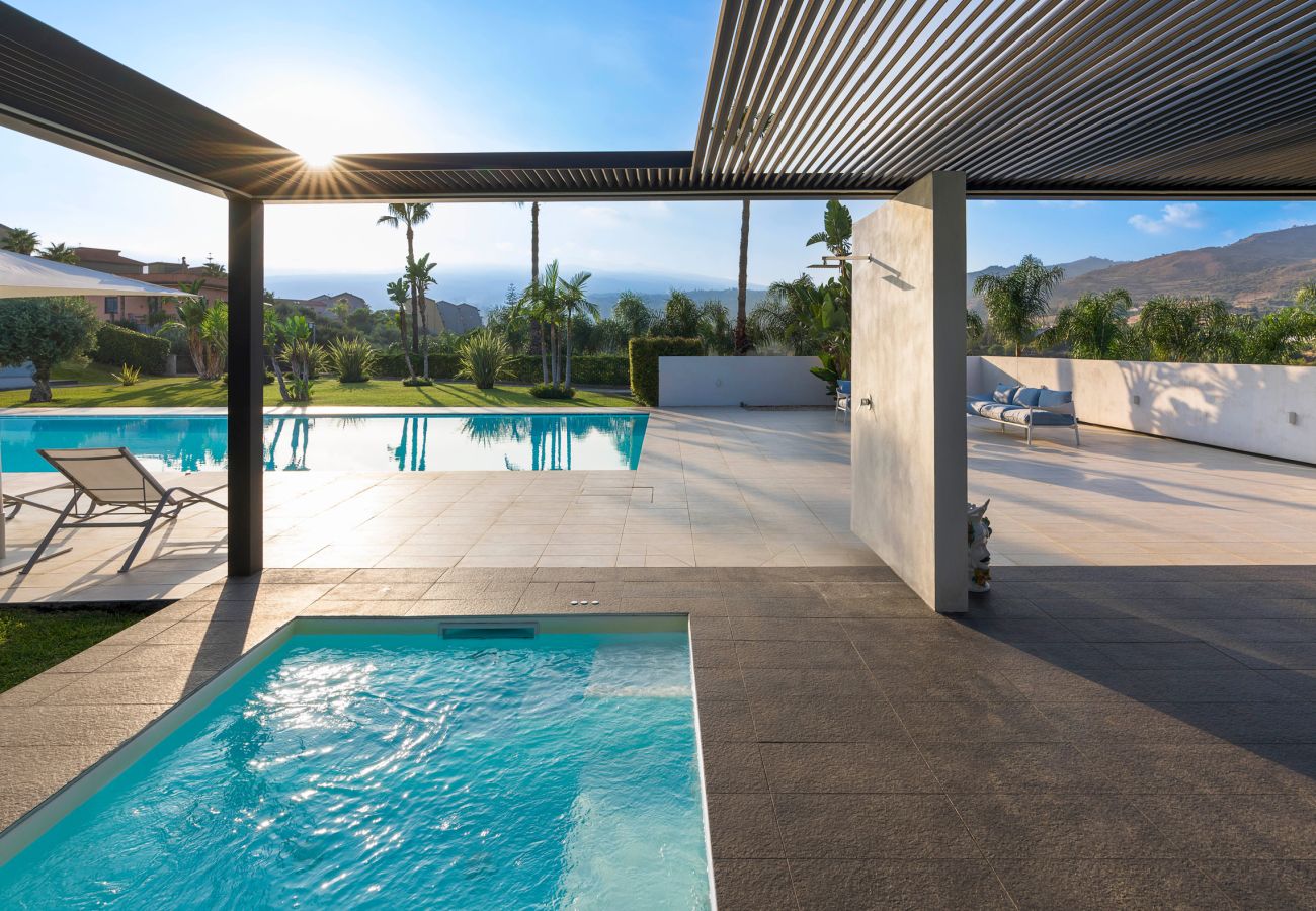 Villa a Calatabiano - Lussuosa villa con piscina vicino Taormina, Sicilia