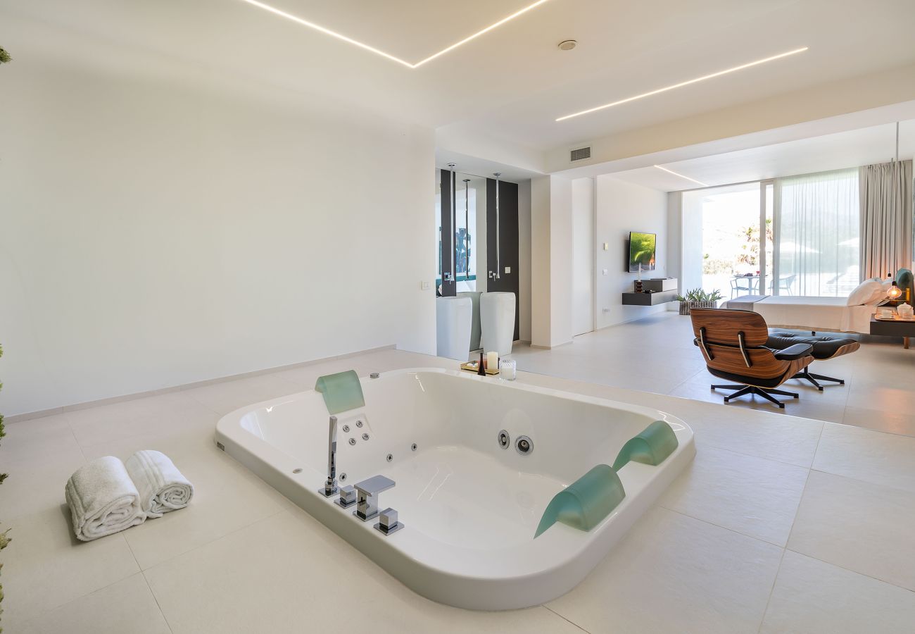 Villa a Calatabiano - Lussuosa villa con piscina vicino Taormina, Sicilia