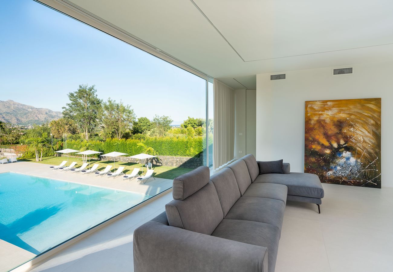Villa a Calatabiano - Lussuosa villa con piscina vicino Taormina, Sicilia
