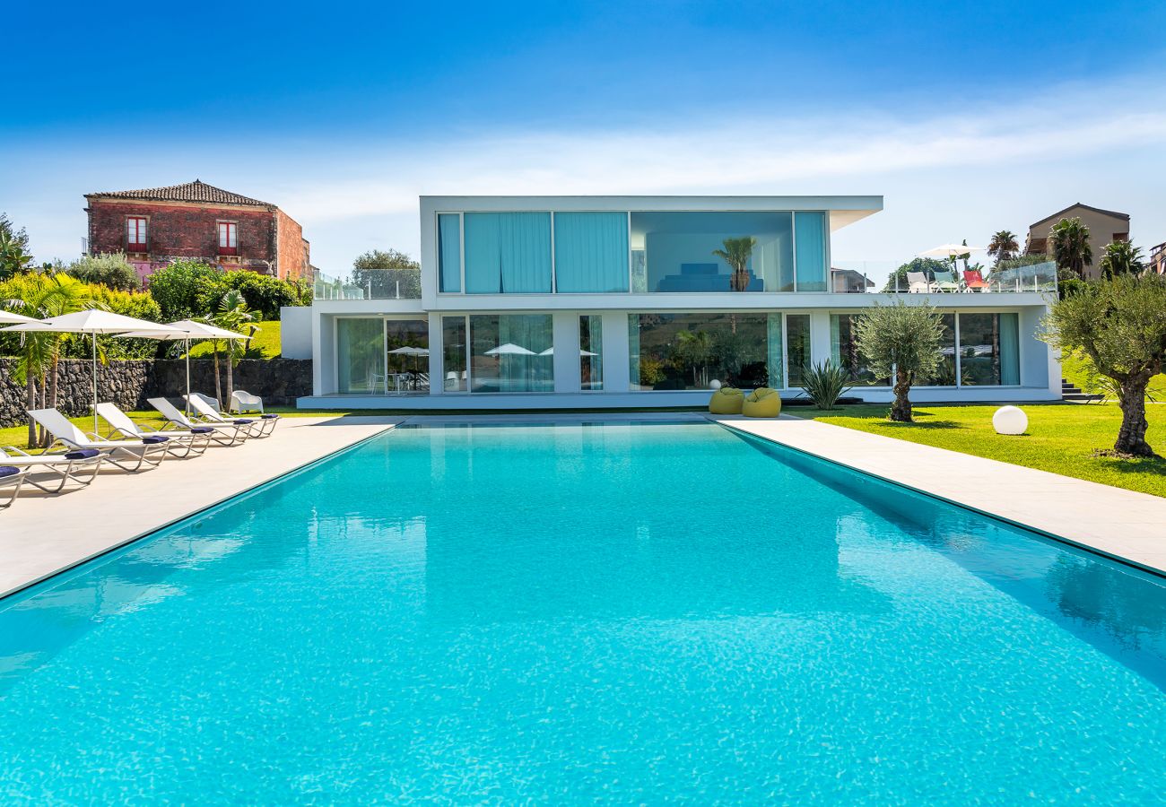 Villa a Calatabiano - Lussuosa villa con piscina vicino Taormina, Sicilia