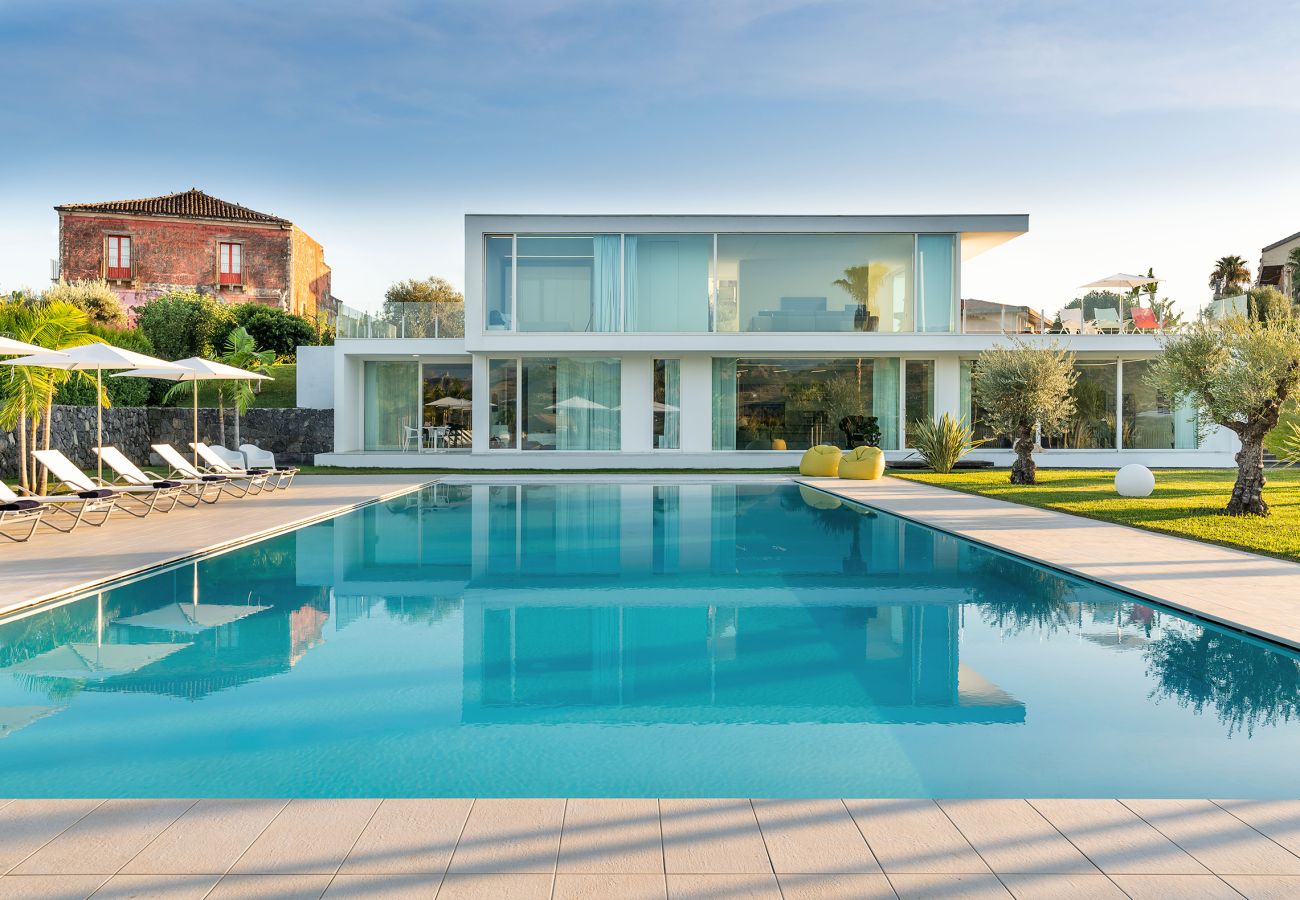 Villa a Calatabiano - Lussuosa villa con piscina vicino Taormina, Sicilia