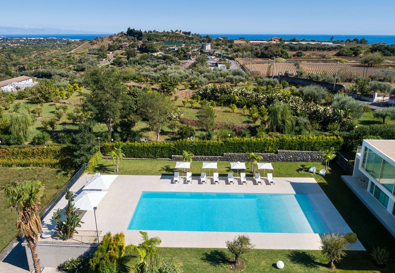 Villa a Calatabiano - Lussuosa villa con piscina vicino Taormina, Sicilia
