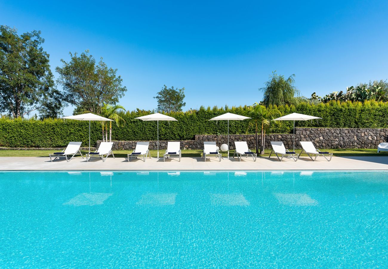 Villa a Calatabiano - Lussuosa villa con piscina vicino Taormina, Sicilia