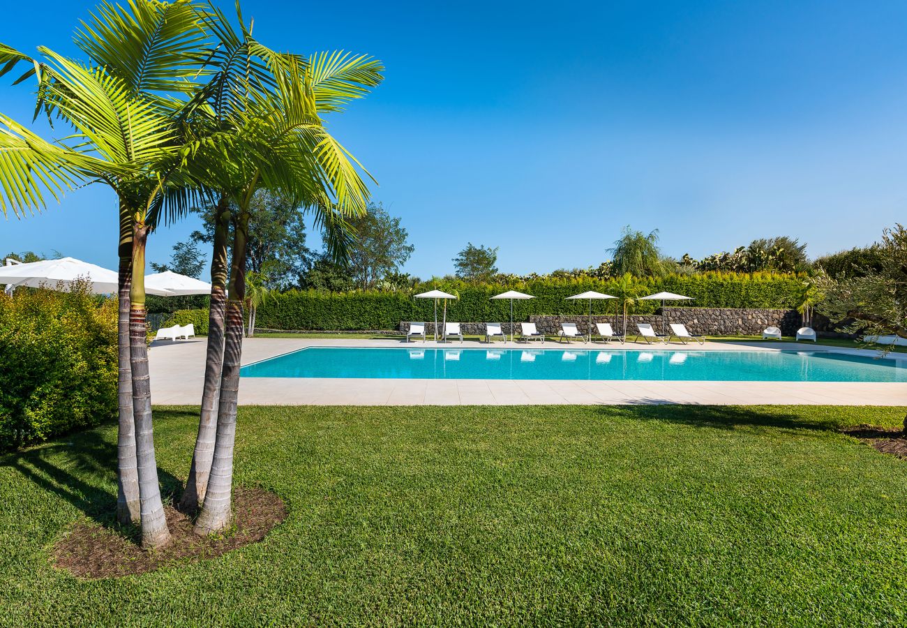 Villa a Calatabiano - Lussuosa villa con piscina vicino Taormina, Sicilia