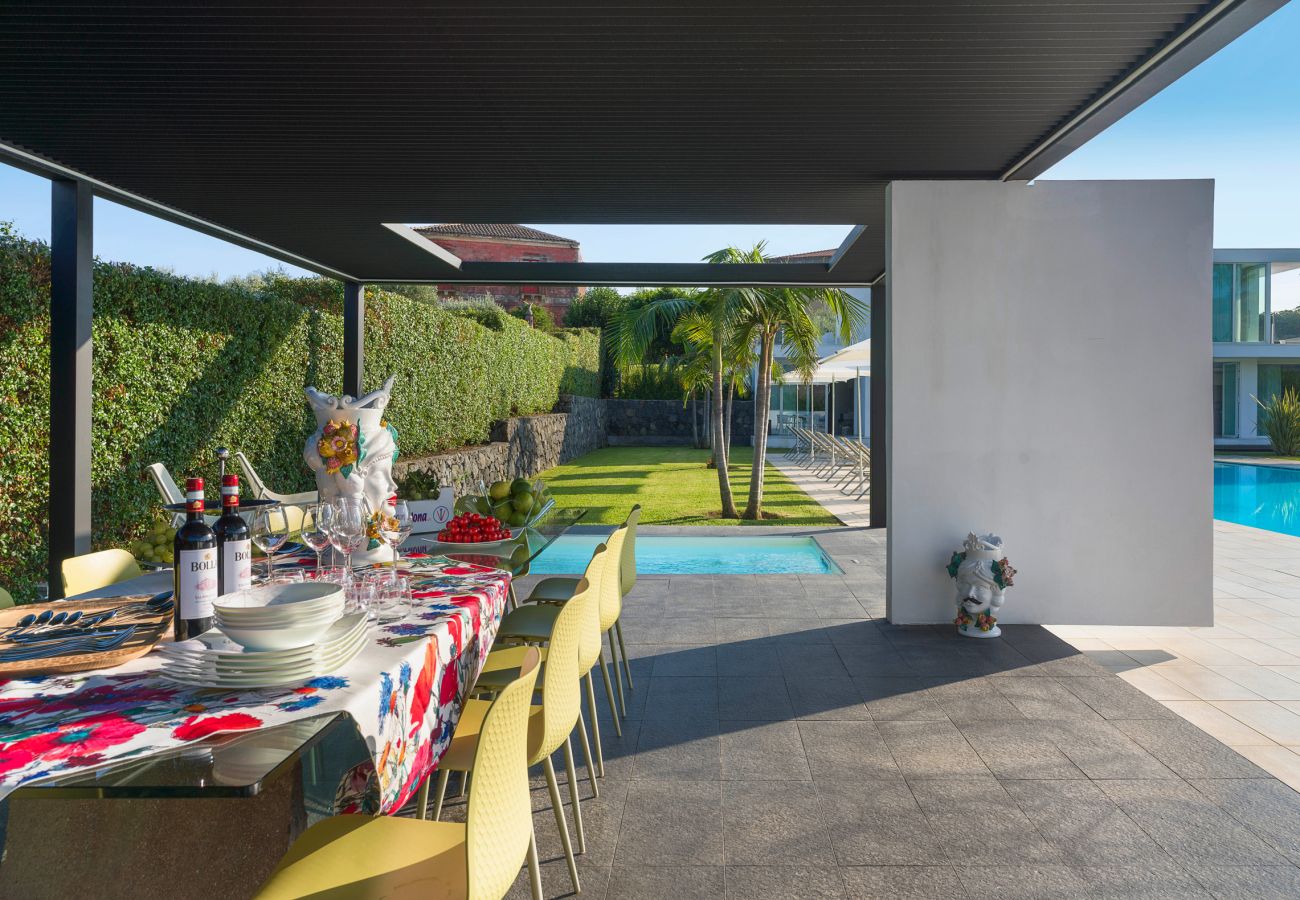 Villa a Calatabiano - Lussuosa villa con piscina vicino Taormina, Sicilia