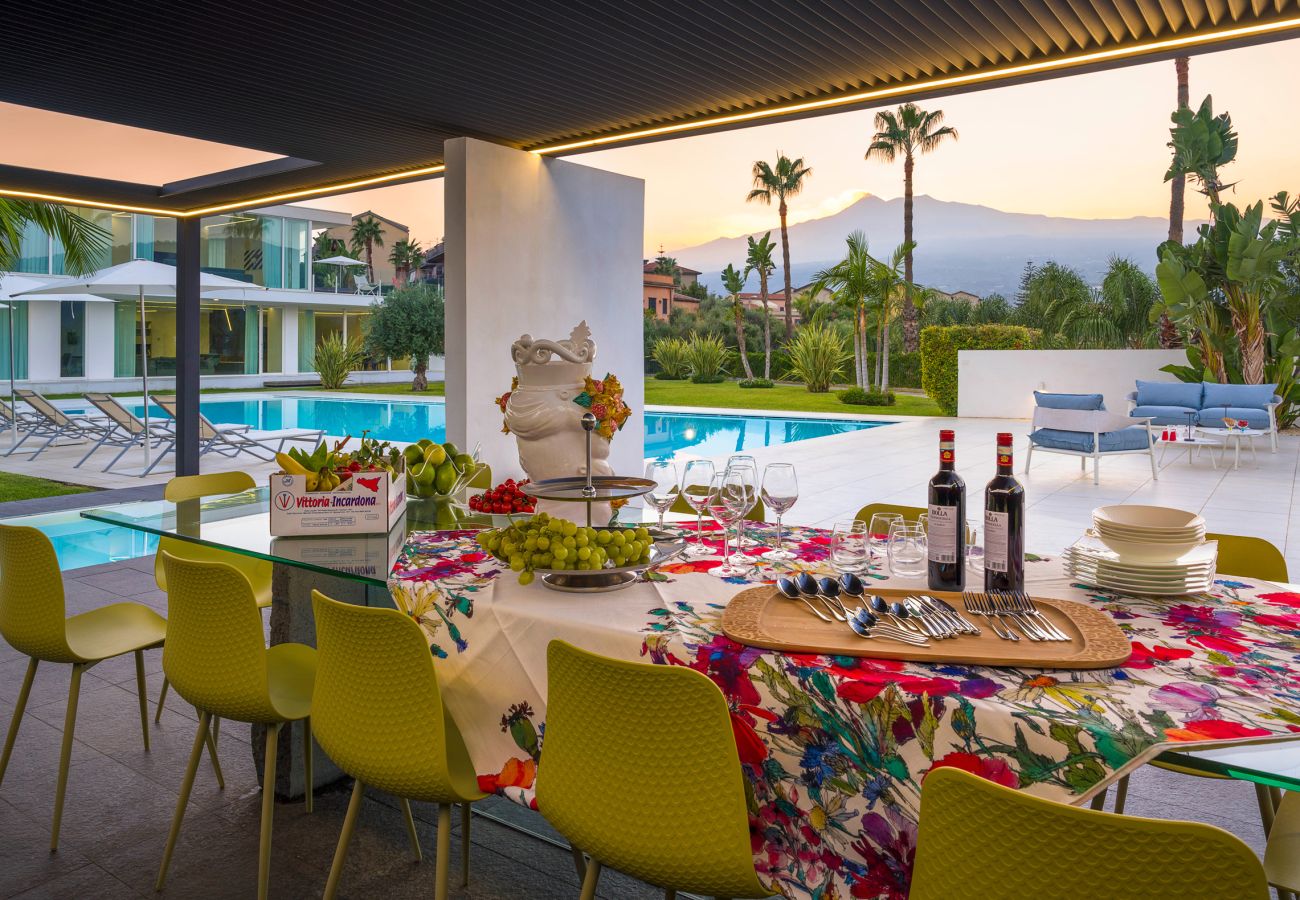 Villa a Calatabiano - Lussuosa villa con piscina vicino Taormina, Sicilia