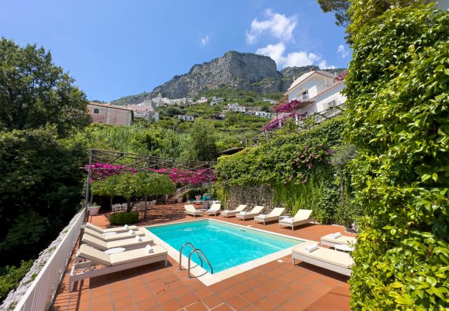Villa a Amalfi - Villa Bijoux - Lussuosa Villa Vista Mare Villa a Amalfi - Villa Bijoux - Lussuosa Villa Vista Mare