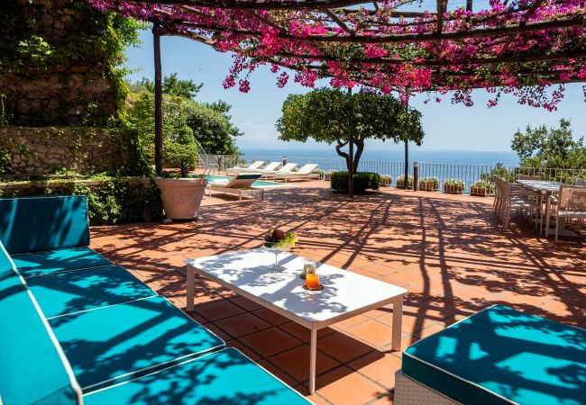 Villa a Amalfi - Villa Bijoux - Lussuosa Villa Vista Mare Villa a Amalfi - Villa Bijoux - Lussuosa Villa Vista Mare