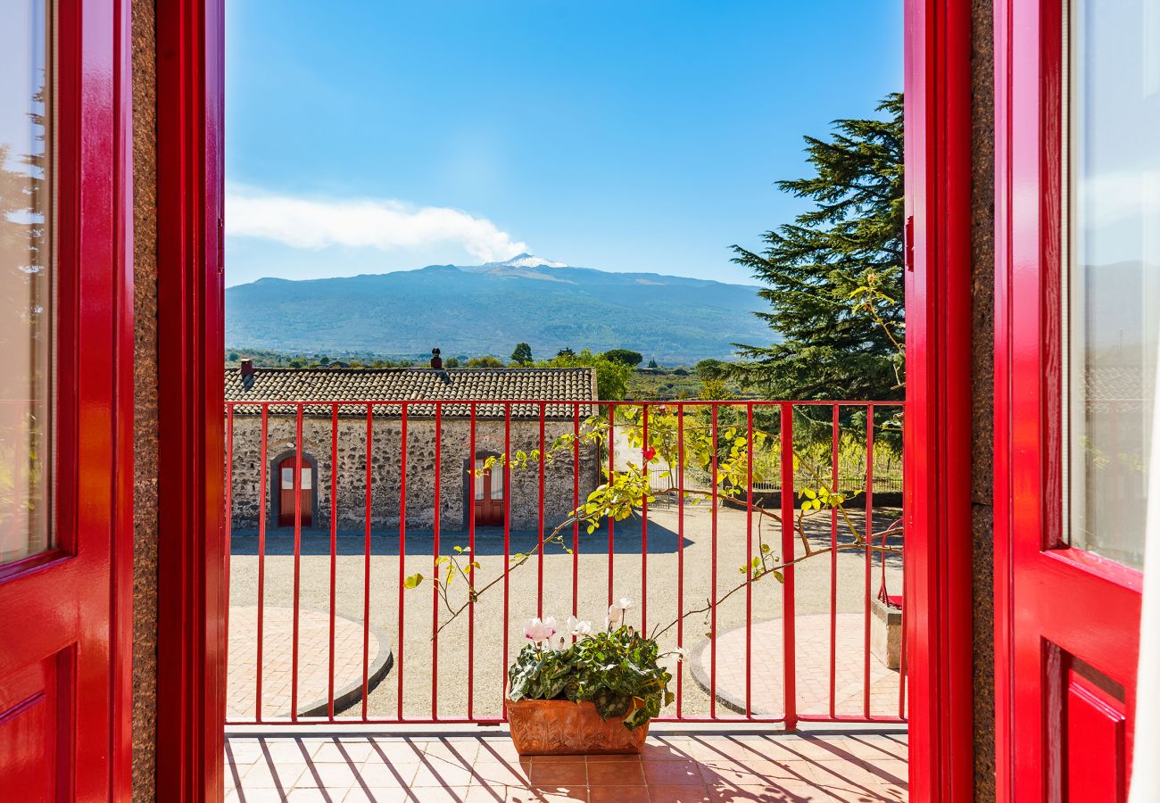 Villa a Castiglione di Sicilia - Esclusiva villa con piscina vicino Castiglione di Sicilia, Etna