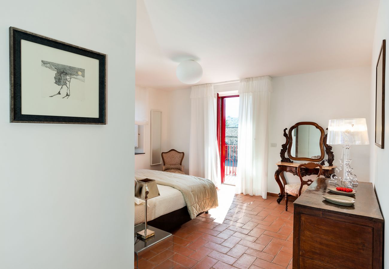 Villa a Castiglione di Sicilia - Esclusiva villa con piscina vicino Castiglione di Sicilia, Etna