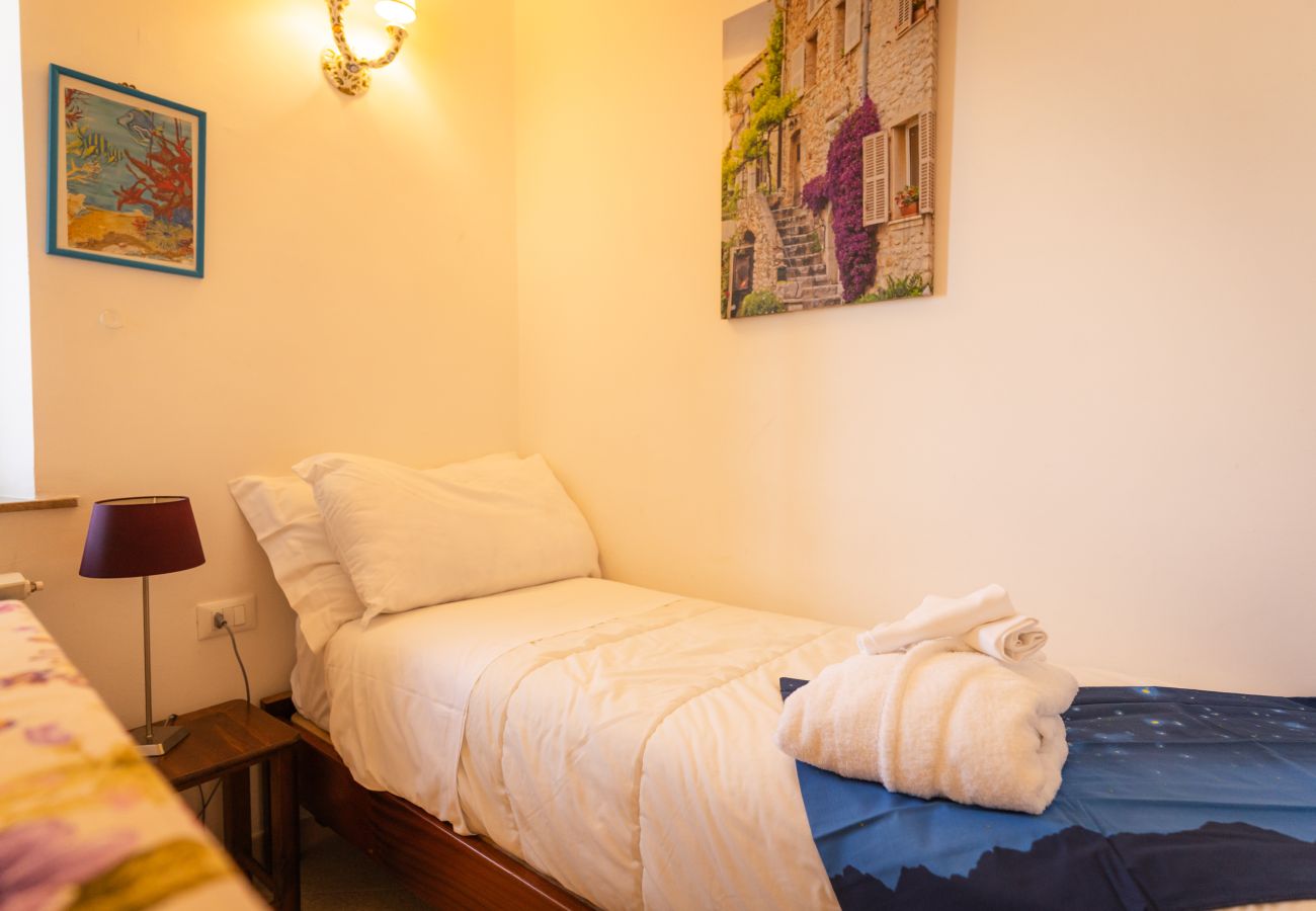 Appartamento a Sperlonga - Casa con terrazzo sul mare e posto auto