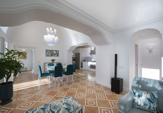 Villa a Praiano - Luxury Villa Malika - Vista Mozzafiato su Capri e Positano Villa a Praiano - Luxury Villa Malika - Vista Mozzafiato su Capri e Positano