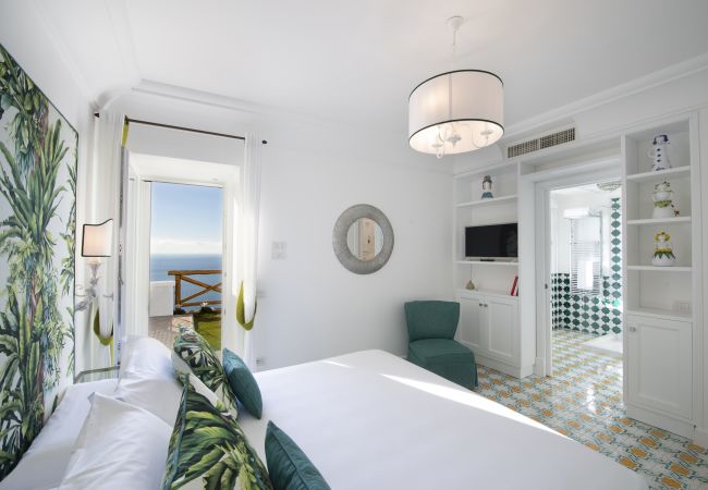 Villa a Praiano - Luxury Villa Malika - Vista Mozzafiato su Capri e Positano Villa a Praiano - Luxury Villa Malika - Vista Mozzafiato su Capri e Positano