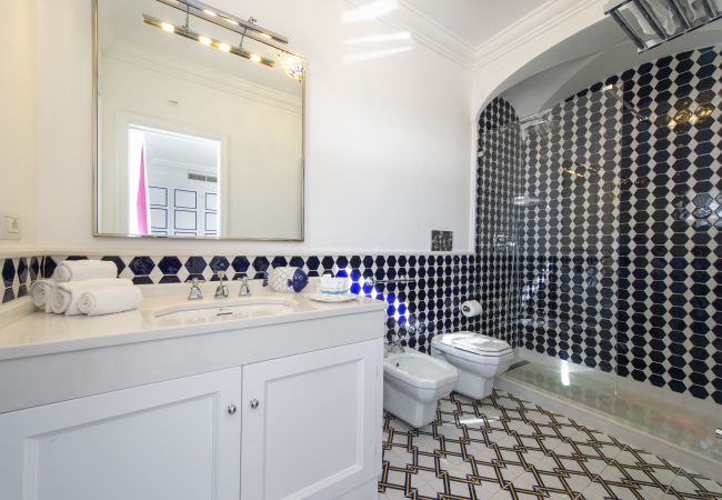 Villa a Praiano - Luxury Villa Malika - Vista Mozzafiato su Capri e Positano Villa a Praiano - Luxury Villa Malika - Vista Mozzafiato su Capri e Positano