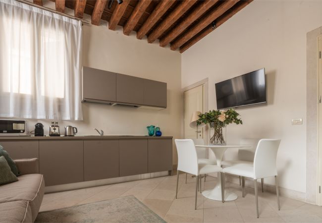 Appartamento a Venezia -  Lion Palace Canal View R&R Appartamento a Venezia -  Lion Palace Canal View R&R