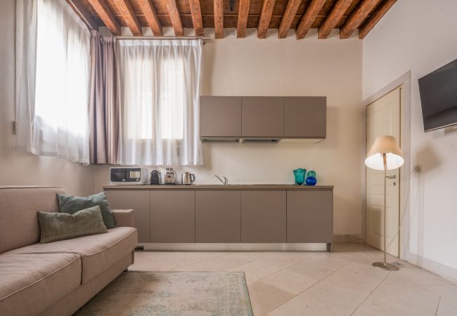 Appartamento a Venezia -  Lion Palace Canal View R&R Appartamento a Venezia -  Lion Palace Canal View R&R