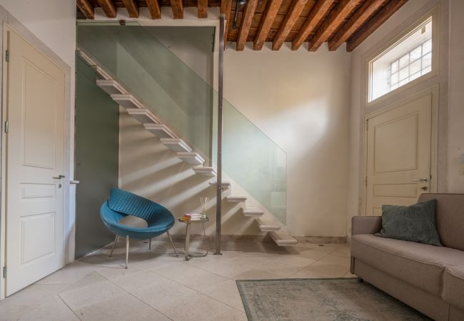 Appartamento a Venezia -  Lion Palace Canal View R&R Appartamento a Venezia -  Lion Palace Canal View R&R