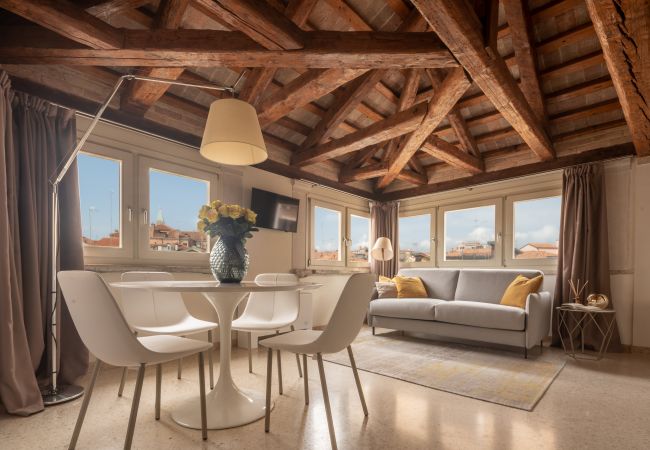 Appartamento a Venezia - Lion Palace Suite Terrace R&R Appartamento a Venezia - Lion Palace Suite Terrace R&R