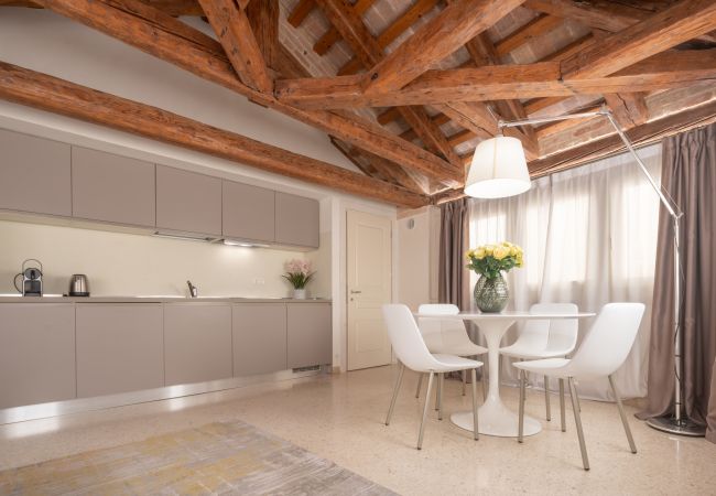 Appartamento a Venezia - Lion Palace Suite Terrace R&R Appartamento a Venezia - Lion Palace Suite Terrace R&R