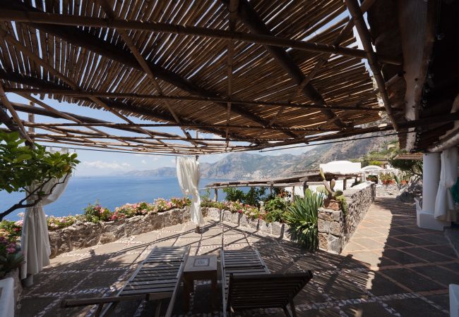 Villa a Praiano - Villa Venusta - Maestosa Villa con Piscina  Villa a Praiano - Villa Venusta - Maestosa Villa con Piscina