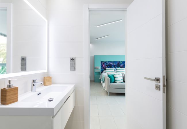 Appartamento a Las Palmas de Gran Canaria - Edison Building 202 By Canariasgetaway Appartamento a Las Palmas de Gran Canaria - Edison Building 202 By Canariasgetaway
