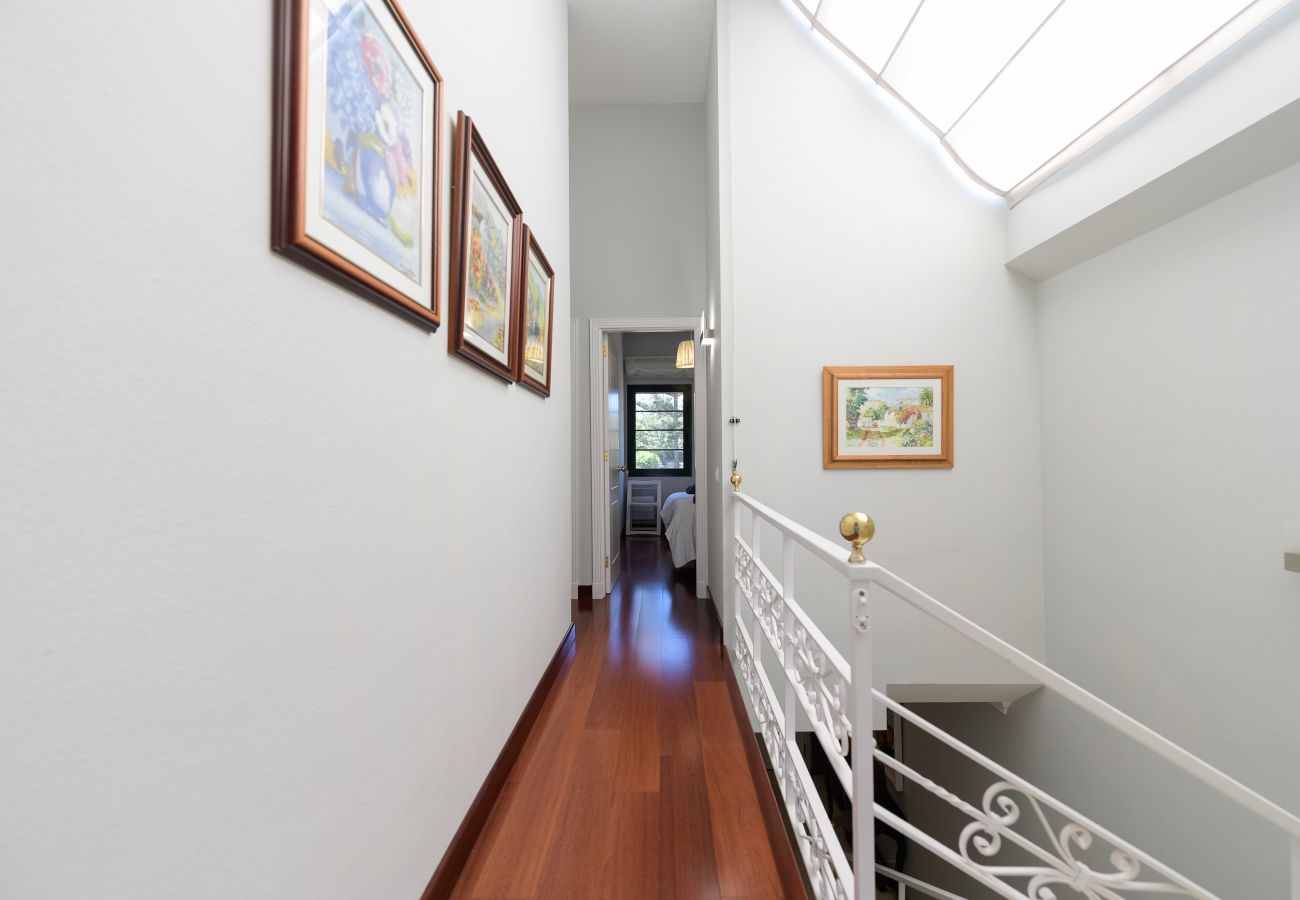 Casa a Santa Brígida - House with cozy garden BBQ and free parking 