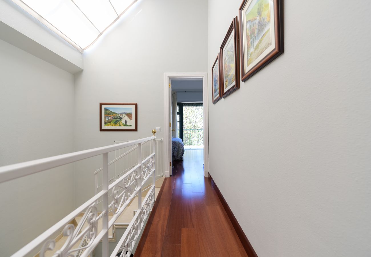 Casa a Santa Brígida - House with cozy garden BBQ and free parking 