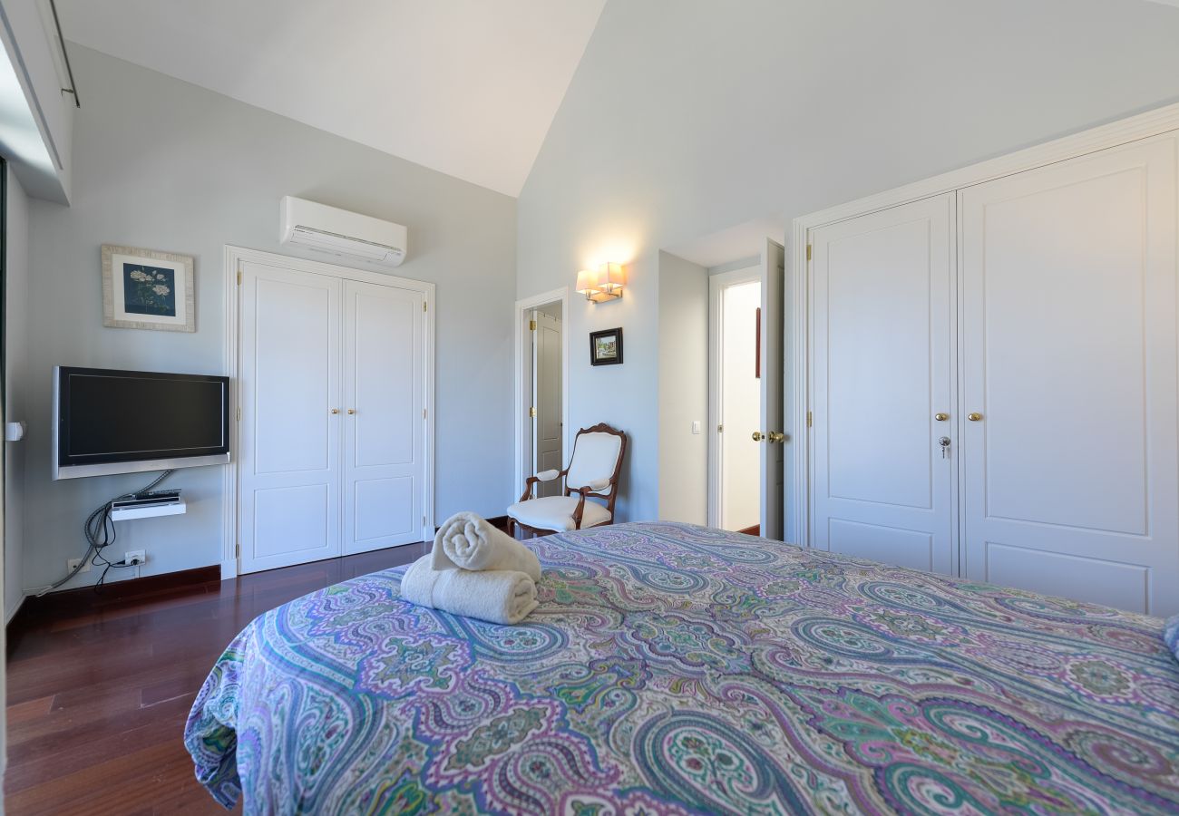 Casa a Santa Brígida - House with cozy garden BBQ and free parking 