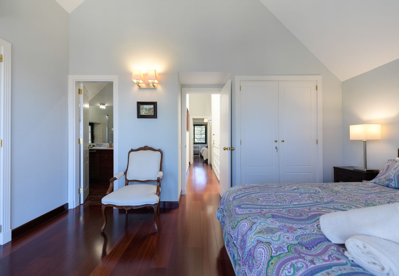 Casa a Santa Brígida - House with cozy garden BBQ and free parking 