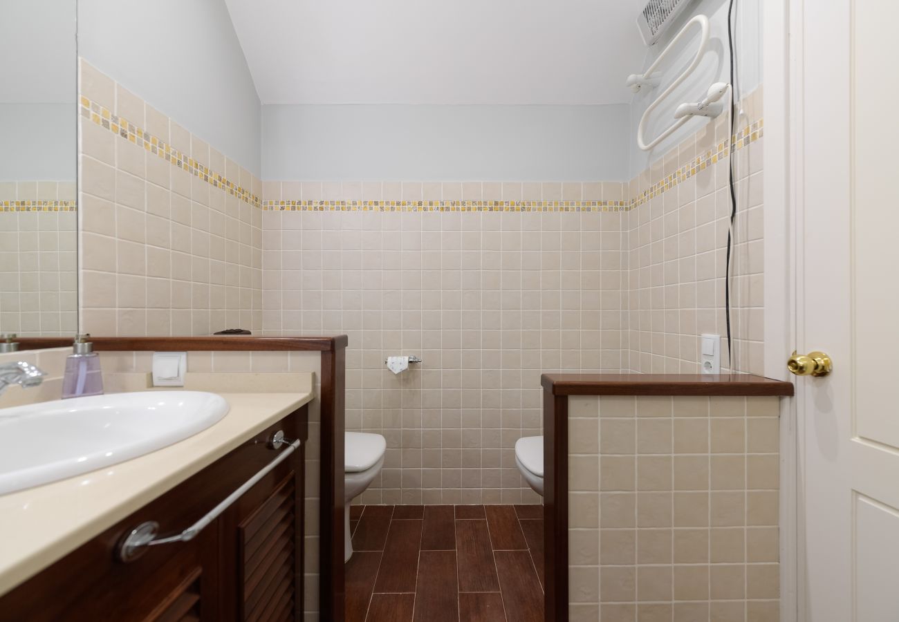 Casa a Santa Brígida - House with cozy garden BBQ and free parking 