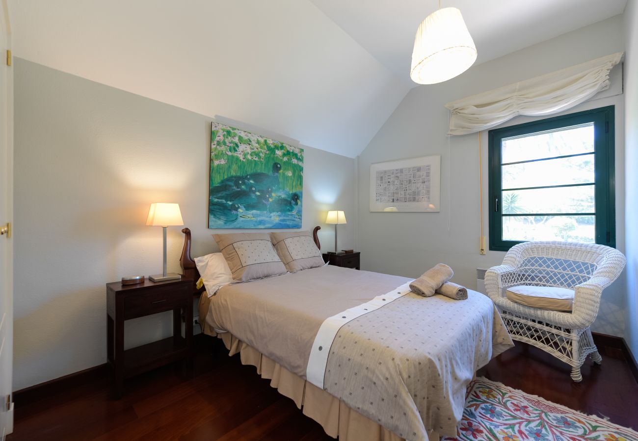 Casa a Santa Brígida - House with cozy garden BBQ and free parking 