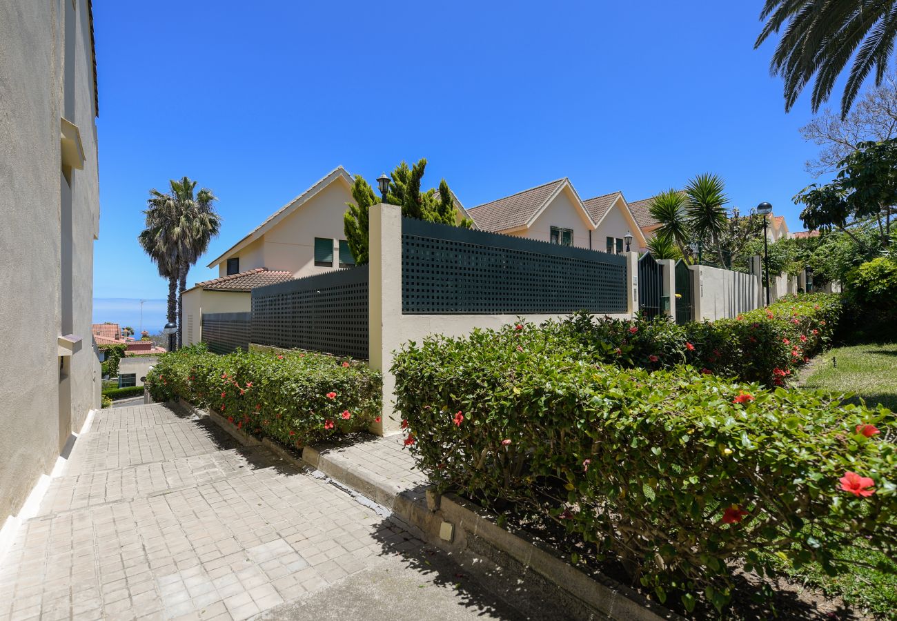 Casa a Santa Brígida - House with cozy garden BBQ and free parking 