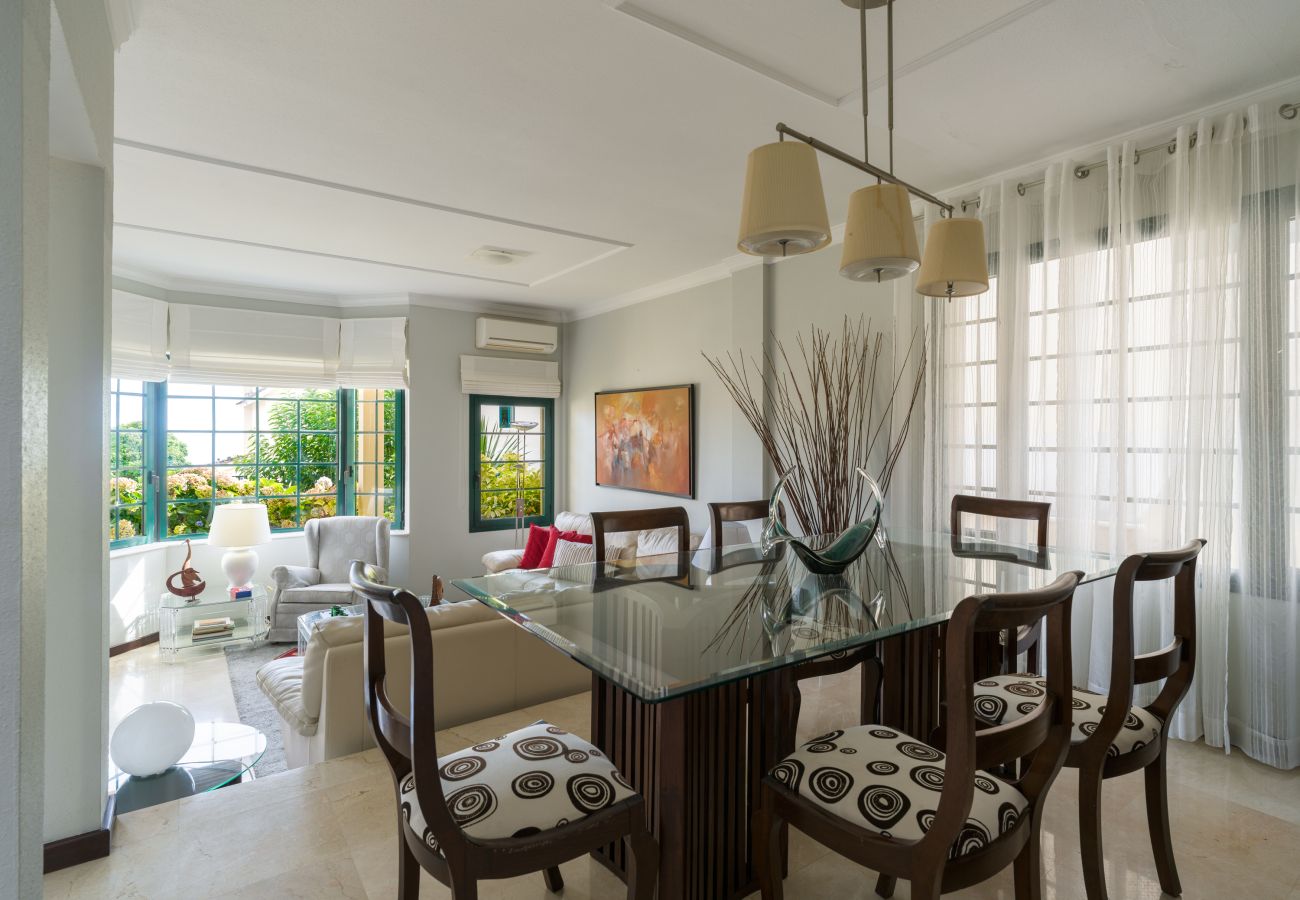 Casa a Santa Brígida - House with cozy garden BBQ 