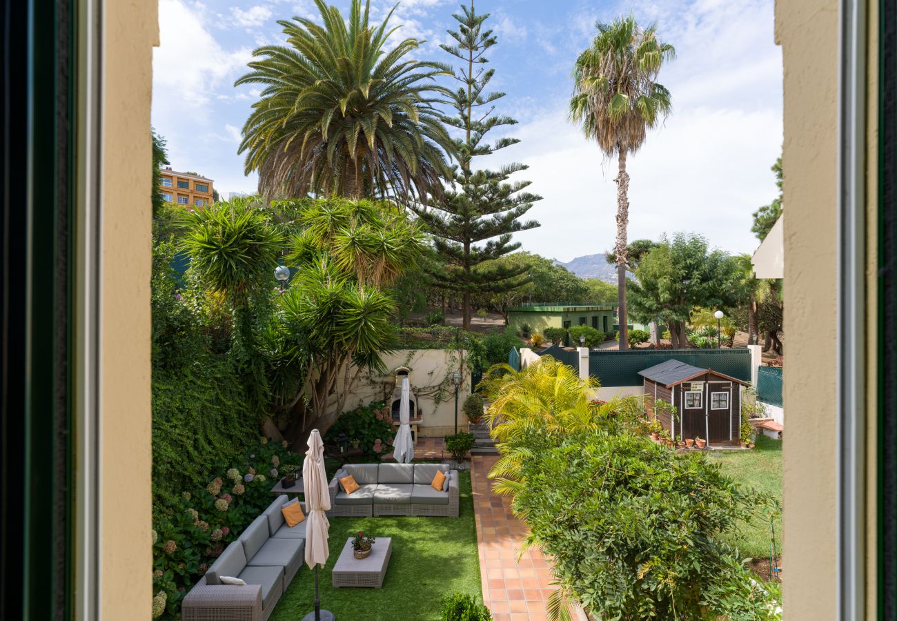 Casa a Santa Brígida - House with cozy garden BBQ 