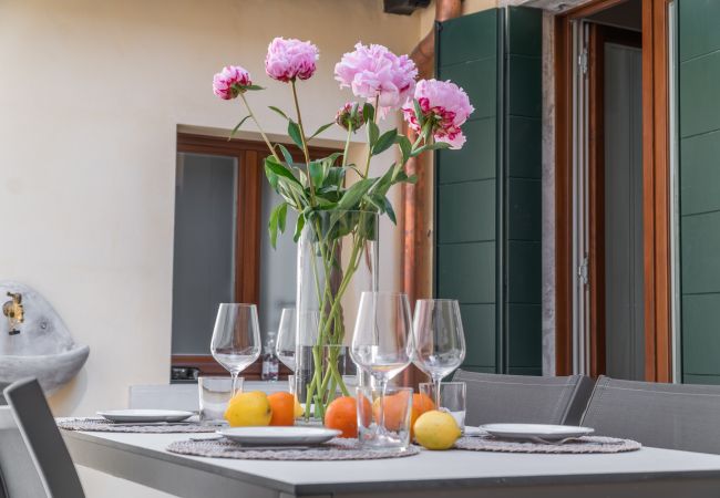 Appartamento a Venezia - San Giacomo Dall'Orio Garden Apartment R&R Appartamento a Venezia - San Giacomo Dall'Orio Garden Apartment R&R