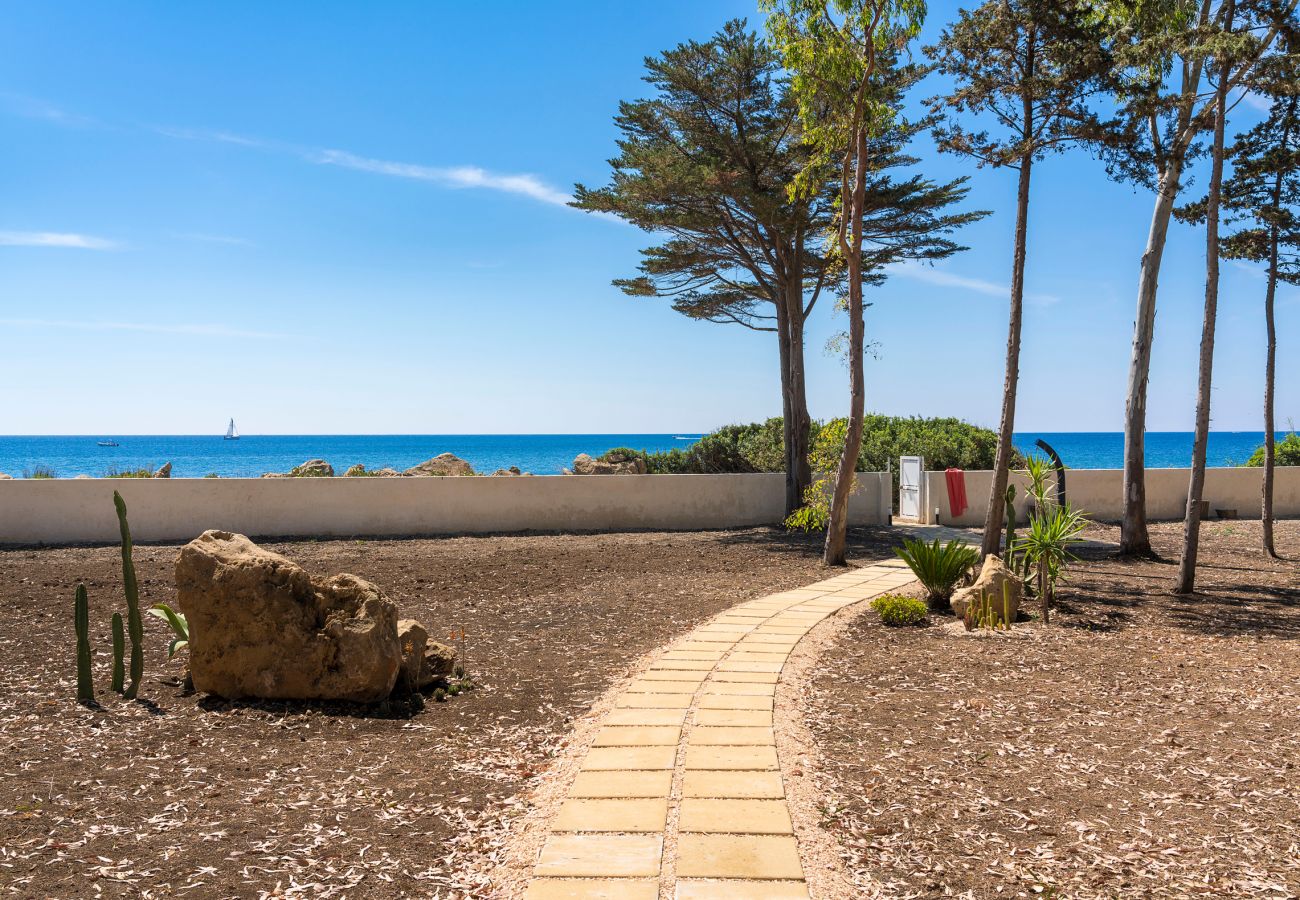 Casa a Siracusa - Villa fronte mare, accesso diretto alla scogliera , Siracusa